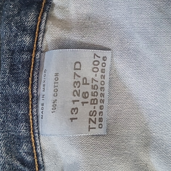 14W Riders Cuffed Capri Jeans - Picture 3 of 6